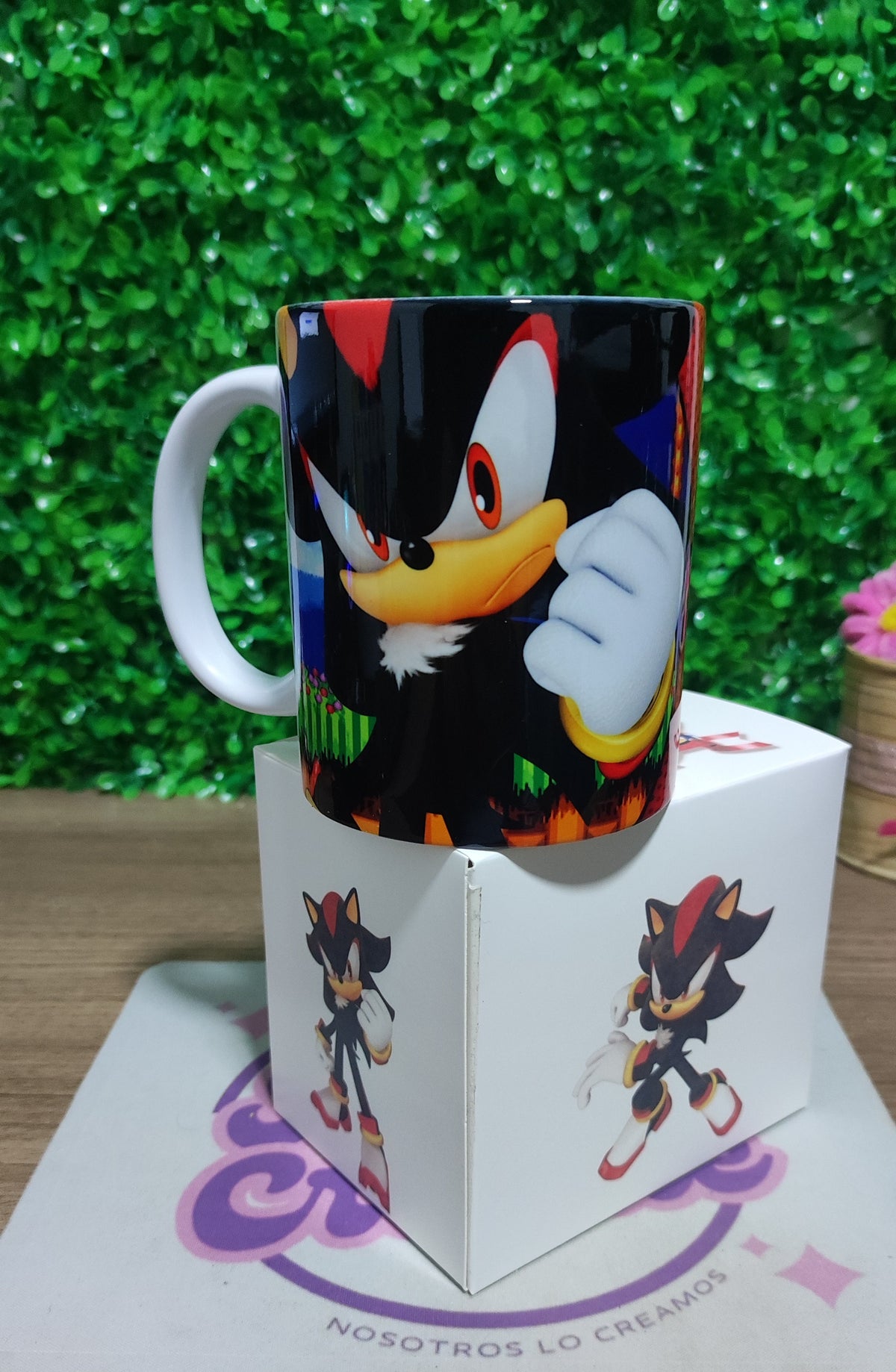 Taza Sonic Shadow + Caja Temática · Diseño 136