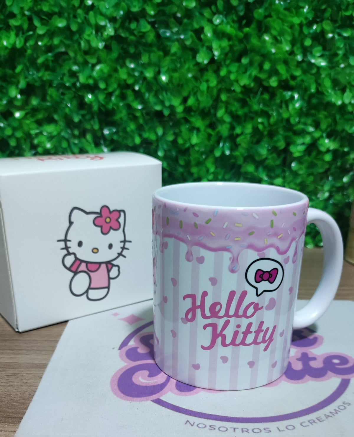 Taza Hello Kitty + Caja Temática · Diseño 270