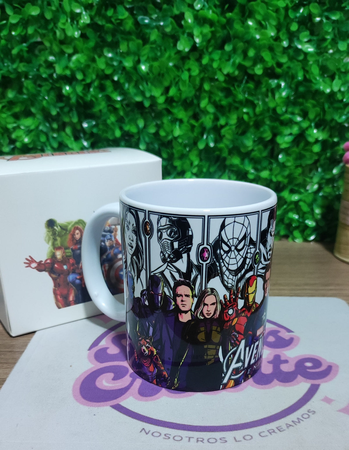 Taza Marvel + Caja Temática · Diseño 216