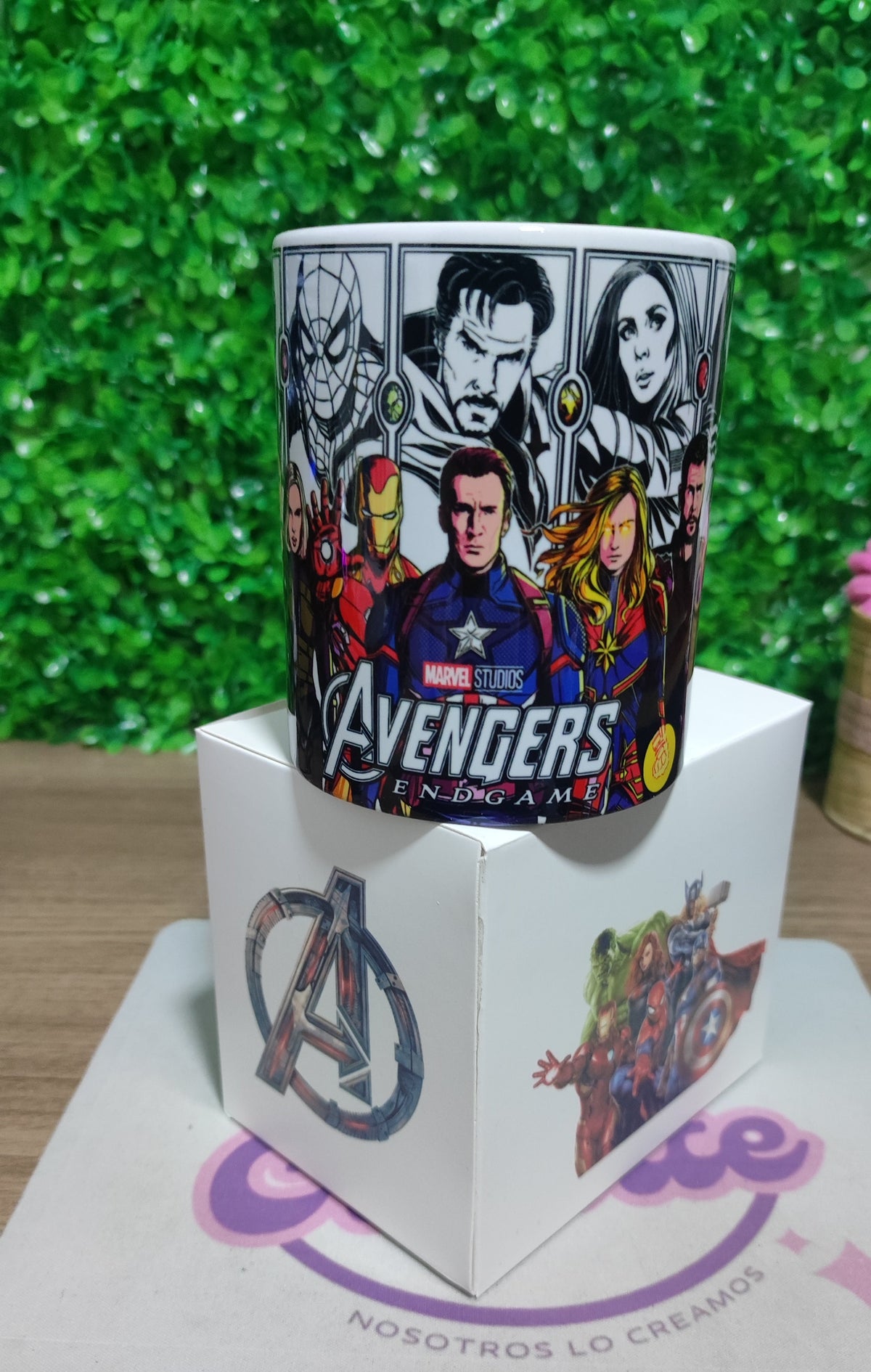 Taza Marvel + Caja Temática · Diseño 216