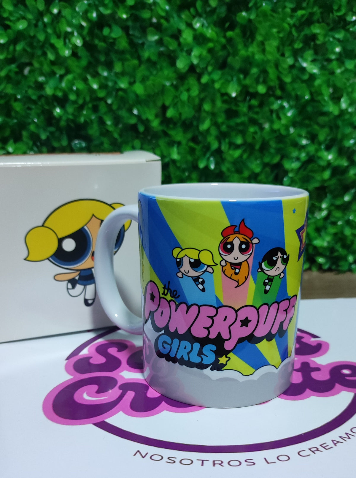 Taza Chicas Super Poderosas + Caja Temática · Diseño 450