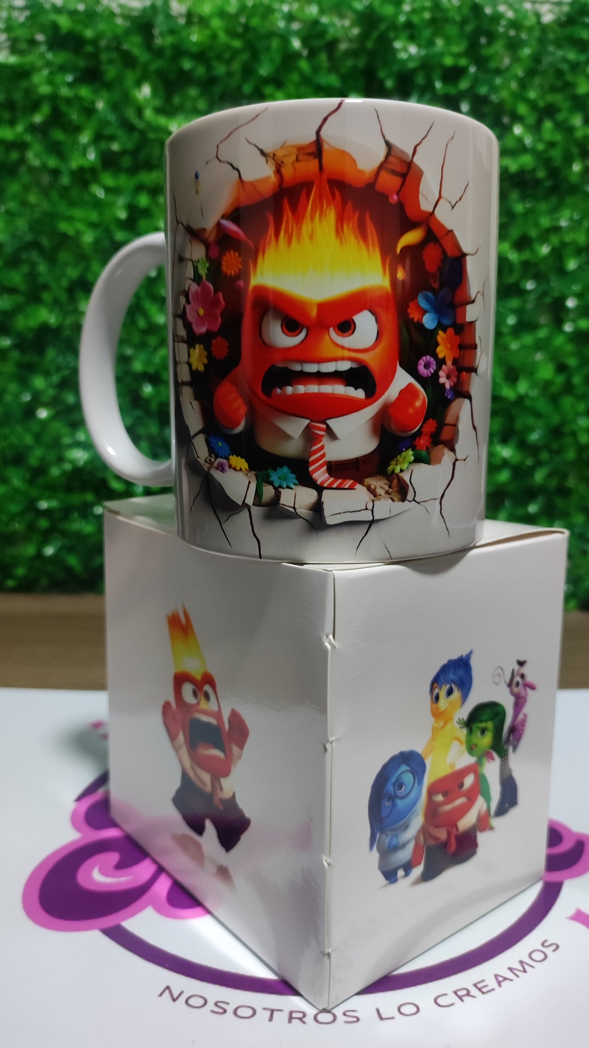 Taza Intensamente Furia + Caja Temática · Diseño 373