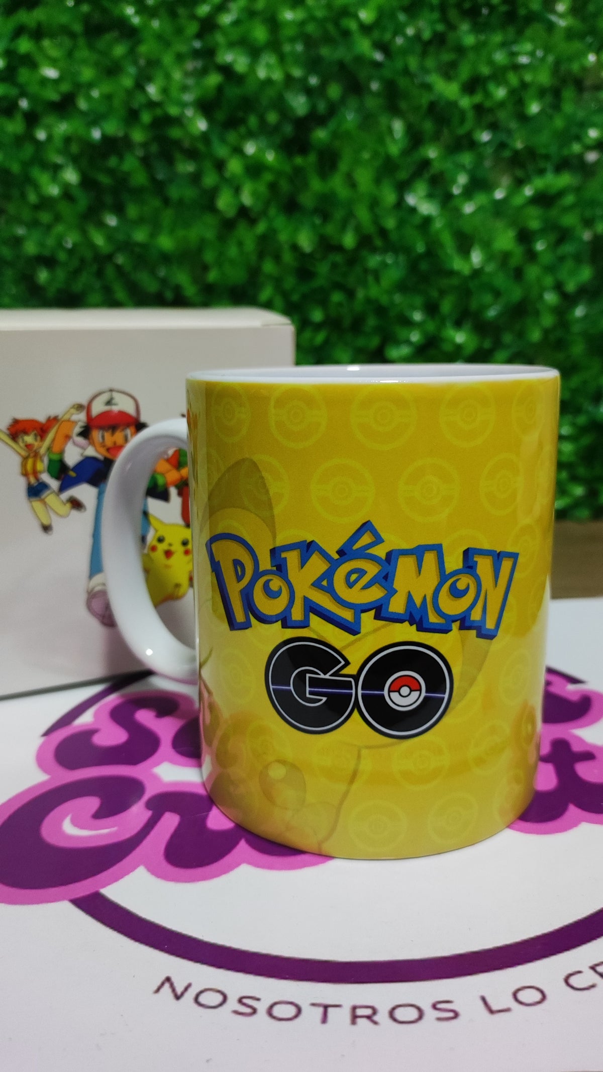 Taza Pokémon + Caja Temática · Diseño 253
