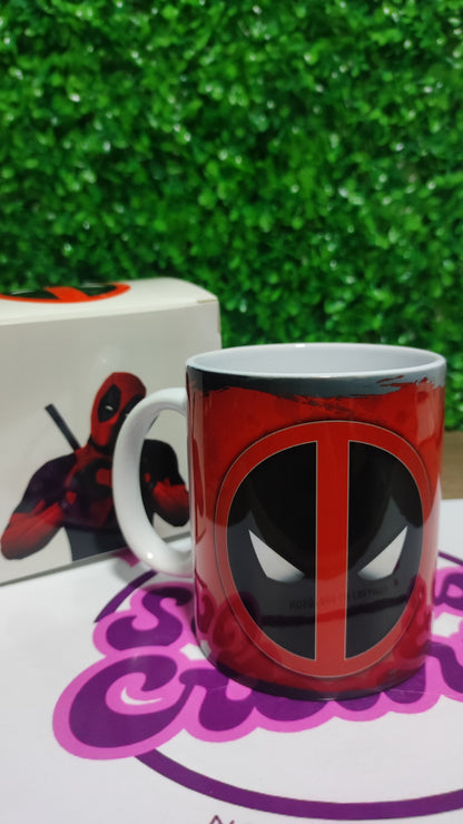 Taza DeadPool + Caja Temática · Diseño 273