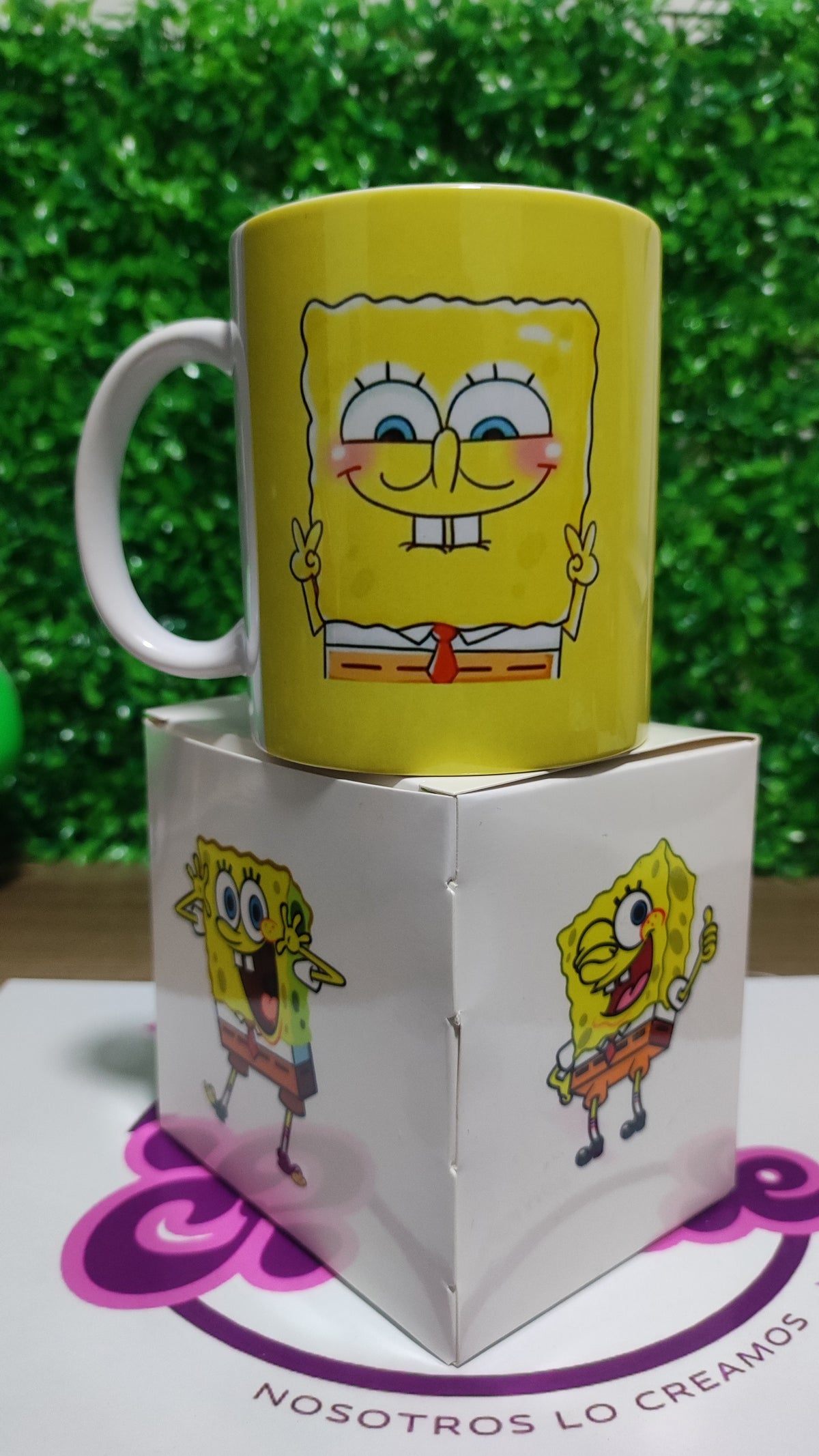 Taza Bob Esponja + Caja Temática · Diseño 484