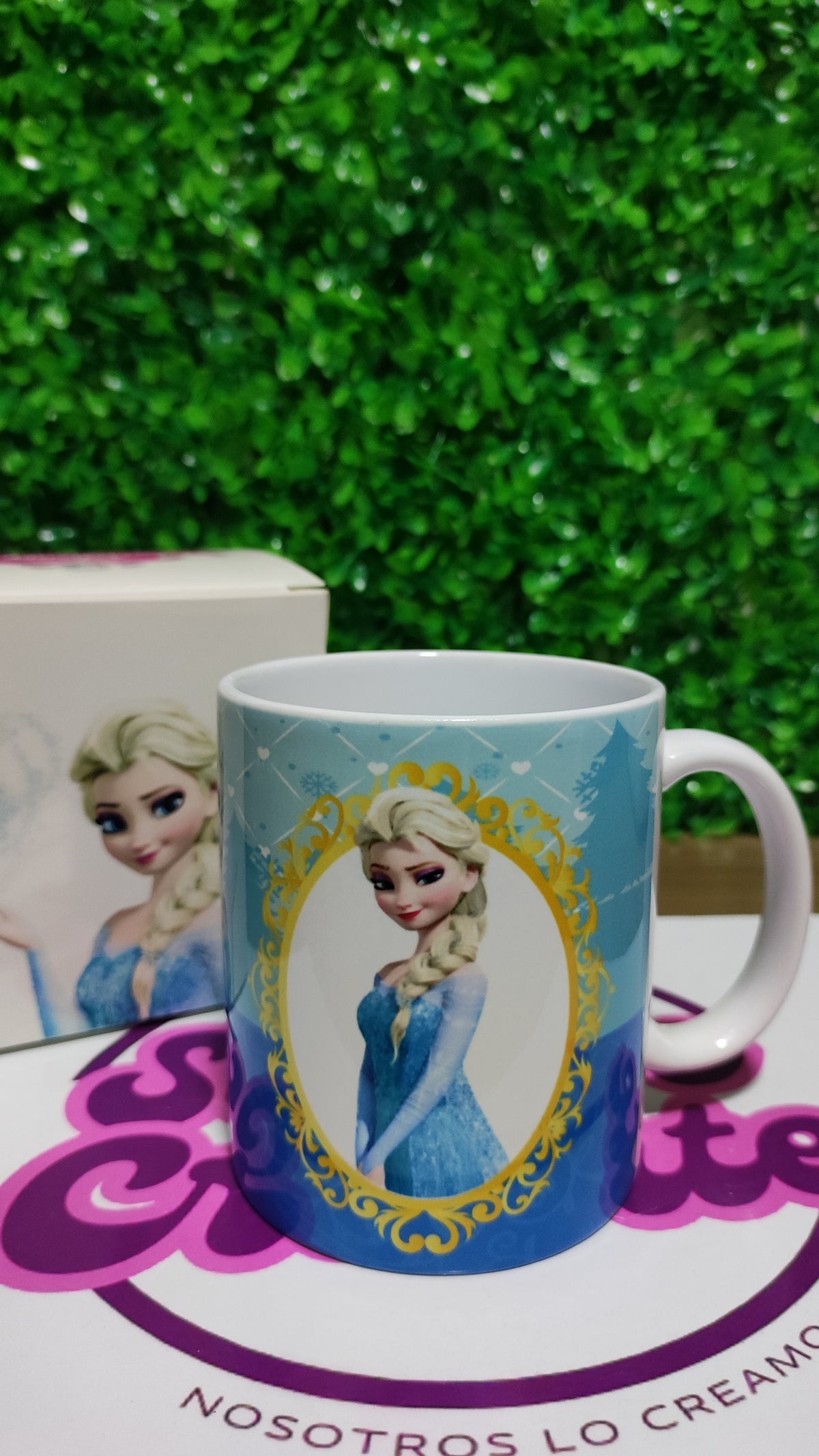 Taza Princesa Disney Elsa + Caja Temática · Diseño 127